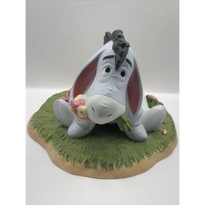 Enesco Disney Pooh and Friends You Bring out The Passion In Me No. 4009270